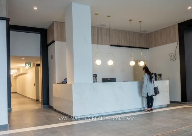 Property Photo:  1 Jarvis Street 1109  ON L8R 3J2 
