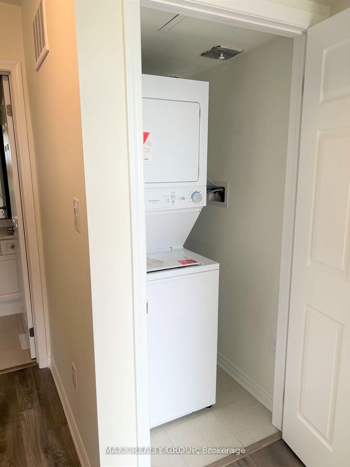 Property Photo:  1081 Danforth Road 114  ON M1J 0B2 