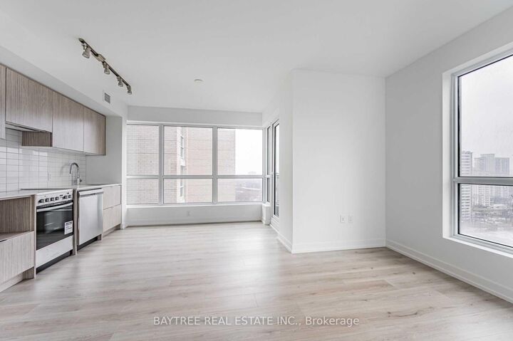 Property Photo:  395 Bloor Street E 1611  ON M4W 0B4 