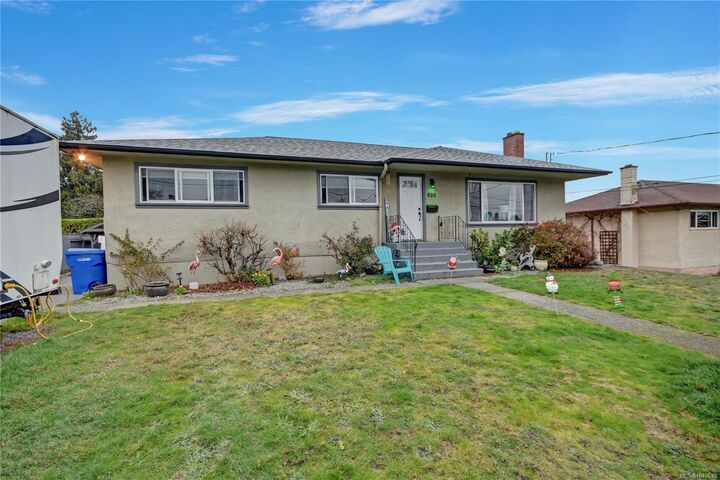 Property Photo:  650 Hawkins St  BC V9S 2V6 