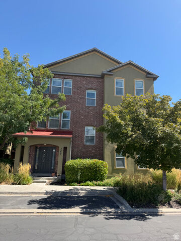 Property Photo:  180 W Barry Links Way  UT 84115 