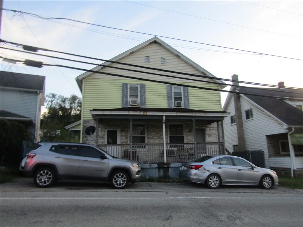 Property Photo: 622-624 Kingview Rd PA 15683