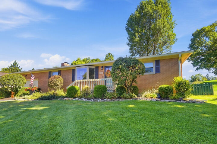 Property Photo: 2724 Preston Drive OH 45506