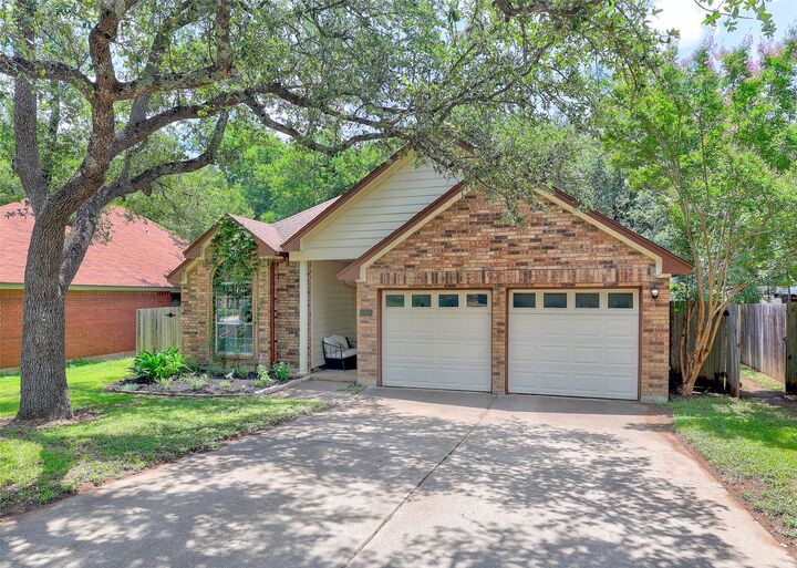 Property Photo:  5907 Shanghai Pierce Road  TX 78749 