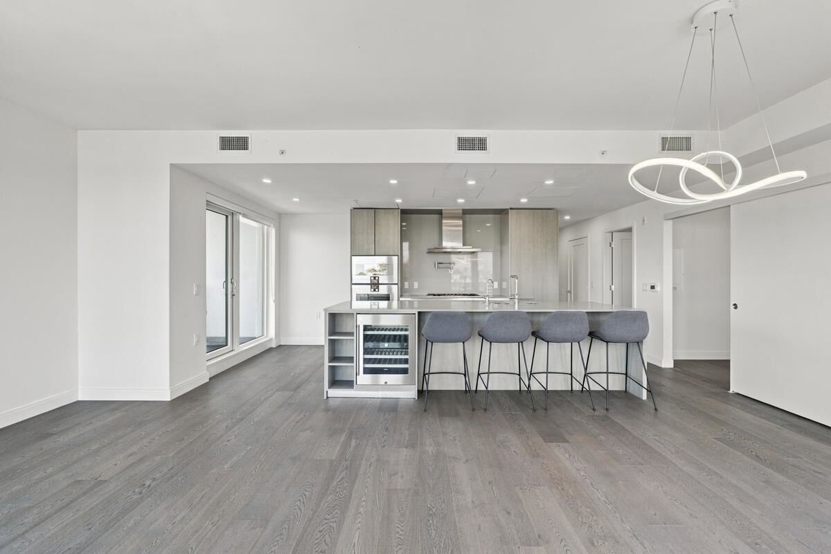 Property Photo:  4908 Cambie Street 502  BC V5Z 0K1 