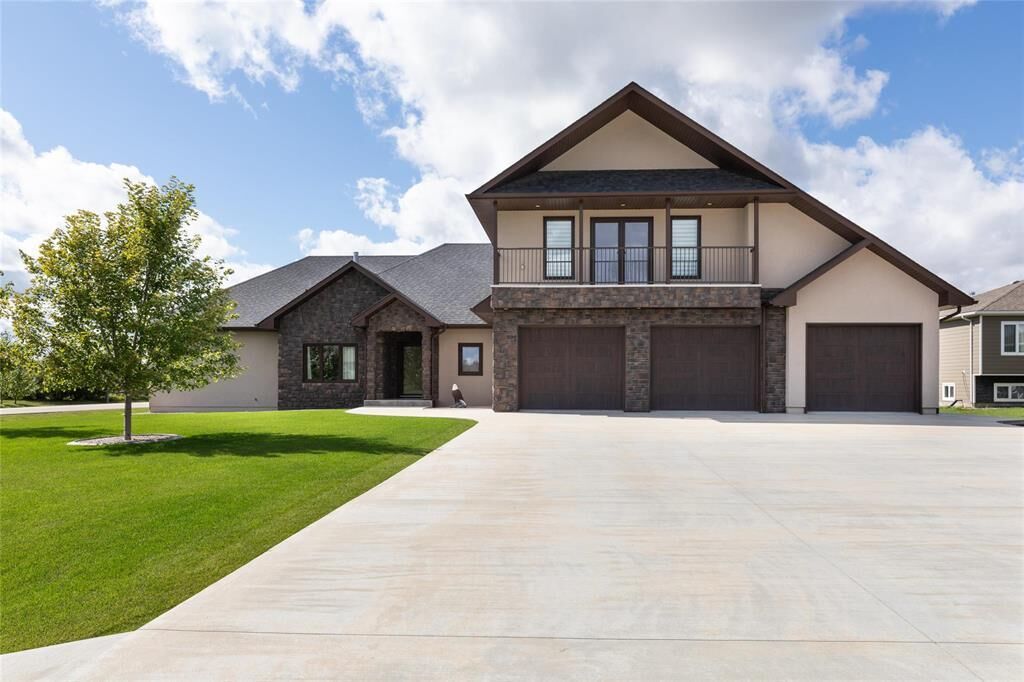 Property Photo:  6 Oakwood Place  MB R5G 2M9 