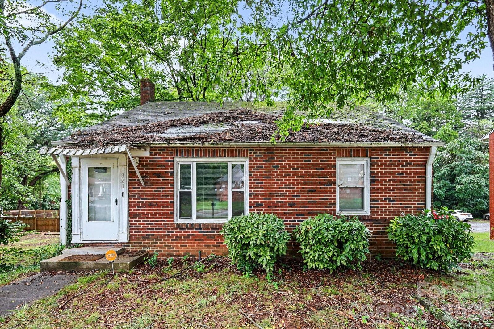 Property Photo:  321 N Bost Street  NC 28677 