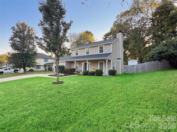 Property Photo:  7806 Lobilia Lane  NC 28214 