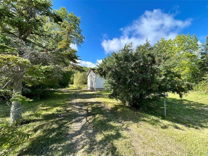 Property Photo:  23 Brookside Way  MB R0E 1A0 
