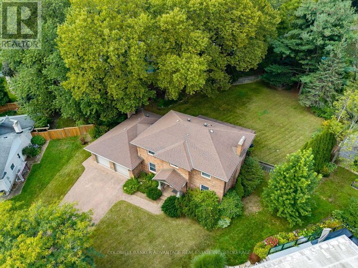 Property Photo:  16 Willowdale Court  ON L3E 0J3 