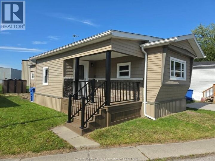 Property Photo: 22 Robin Crescent ON N8N 2S2