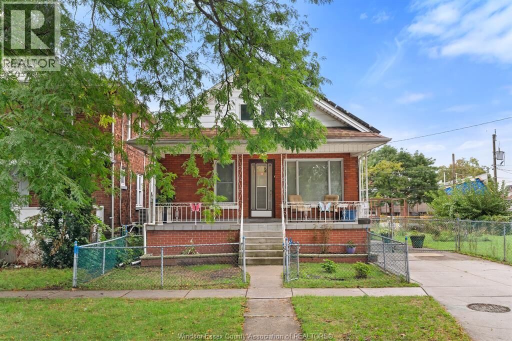 Property Photo:  539 Brock Street  ON N9C 2T1 