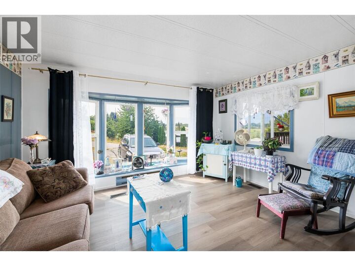 Property Photo:  445 6th Avenue North 63  BC V0B 1G3 