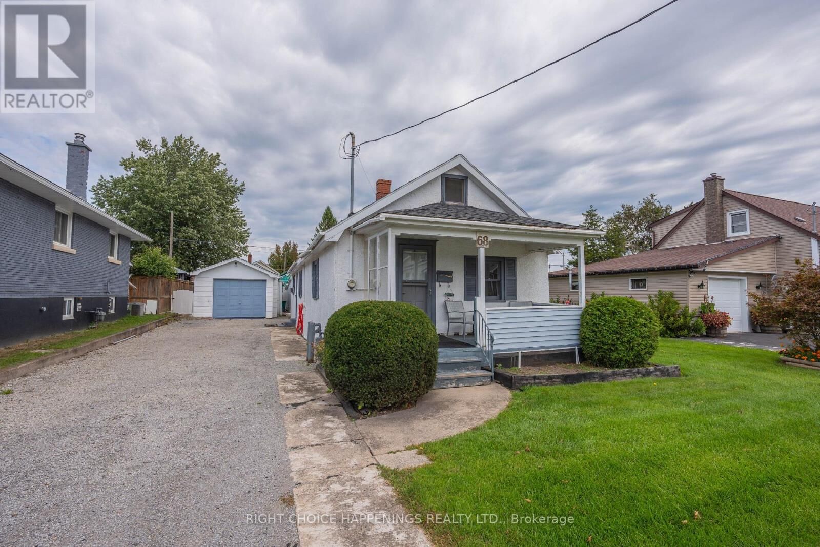 Property Photo:  68 Christmas Street  ON L3K 1M5 