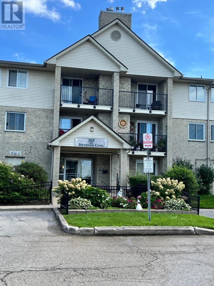 Property Photo:  727 Deveron Crescent 303  ON N5Z 4X4 