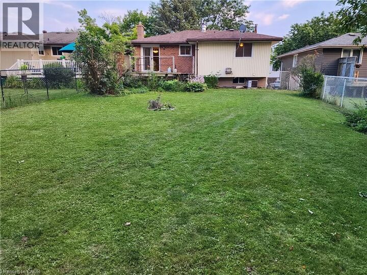 Property Photo: 364 Lakeview Drive ON N2L 4Z6
