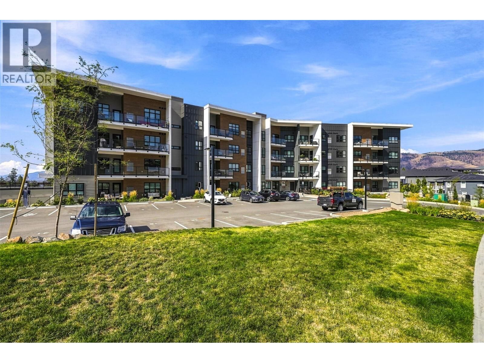 Property Photo:  1844 Qu'Appelle Boulevard 104  BC V2E 0E8 