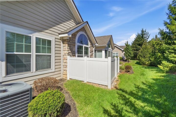 Property Photo: 4706 Cobblestone Drive OH 45371