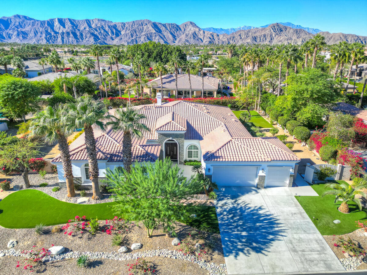 Property Photo:  49213 Hohokam River Street  CA 92201 