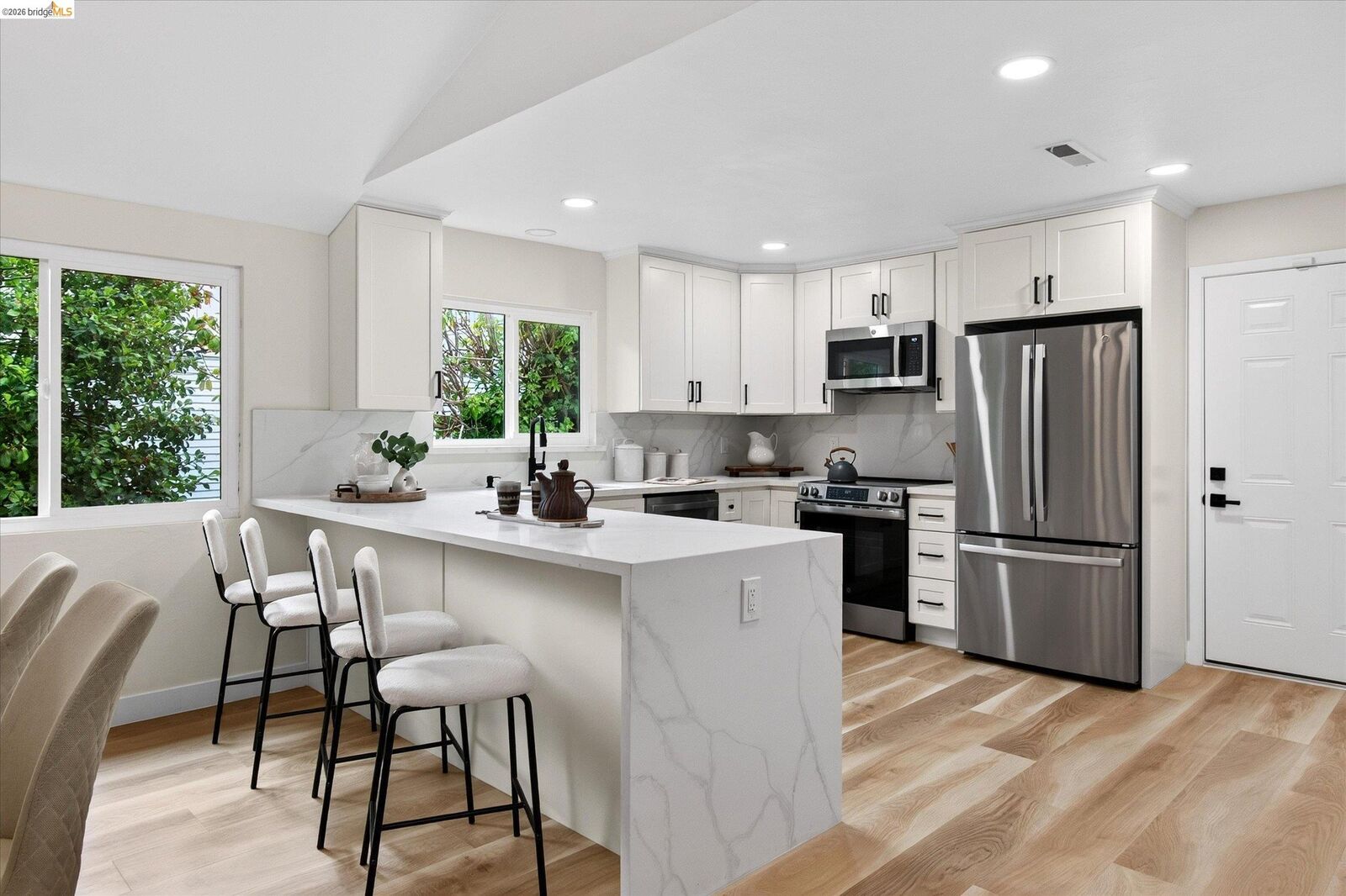 Property Photo:  7924 Greenly Dr  CA 94605 