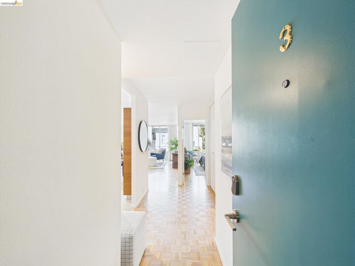 Property Photo:  320 Lee St 303  CA 94610 