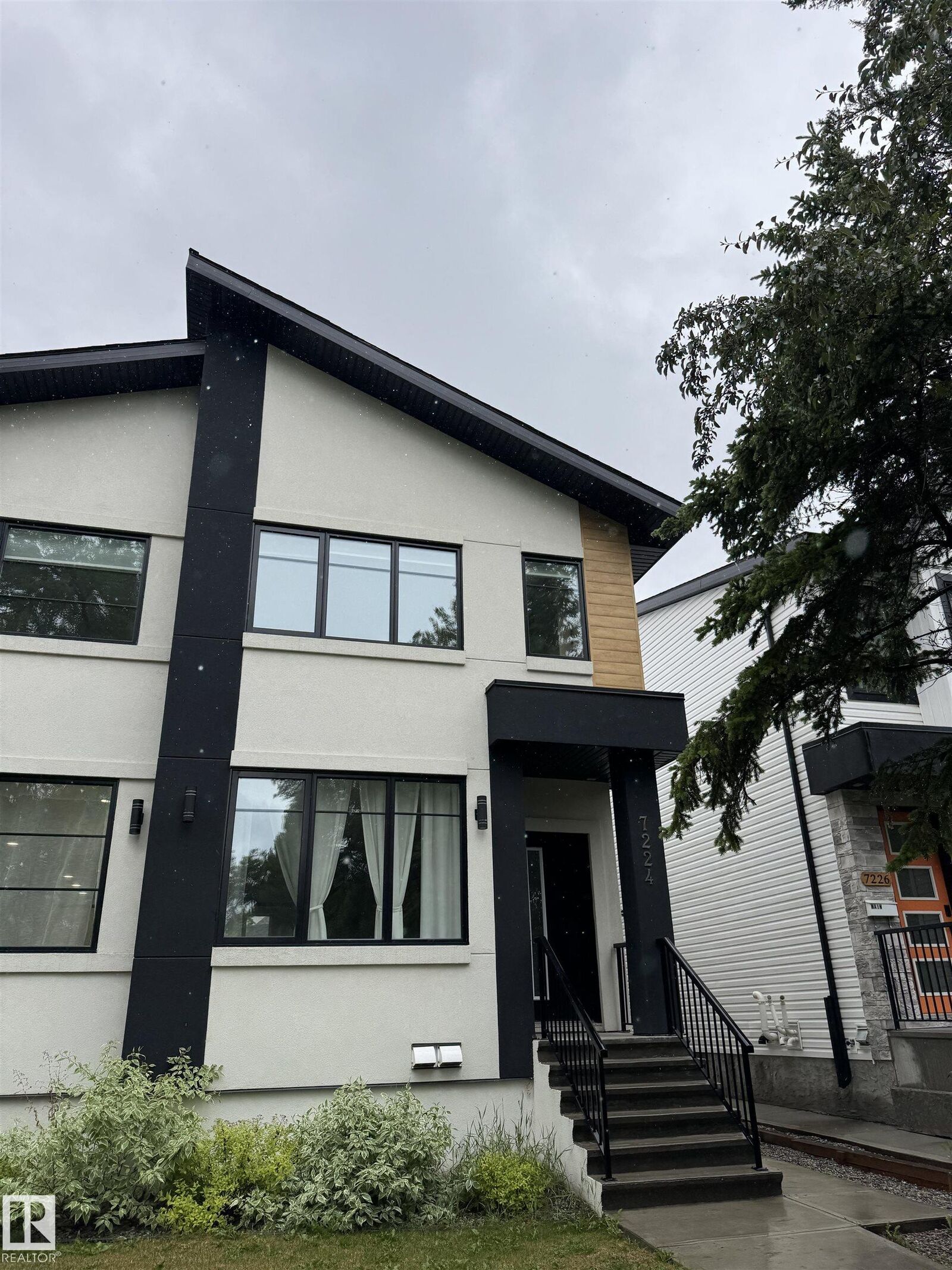 Property Photo:  7224 112 Street NW  AB T6G 1J3 