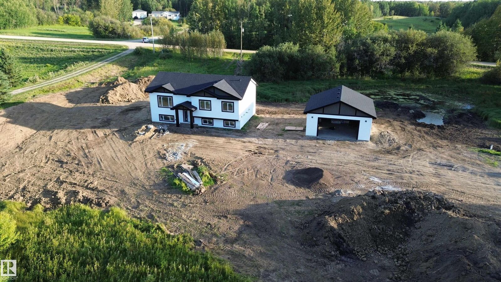 Property Photo:  52510 Rge Road 25 14  AB T7Y 2M2 