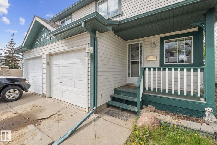 Property Photo:  #2 15215 126 St NW  AB T5X 5Z3 