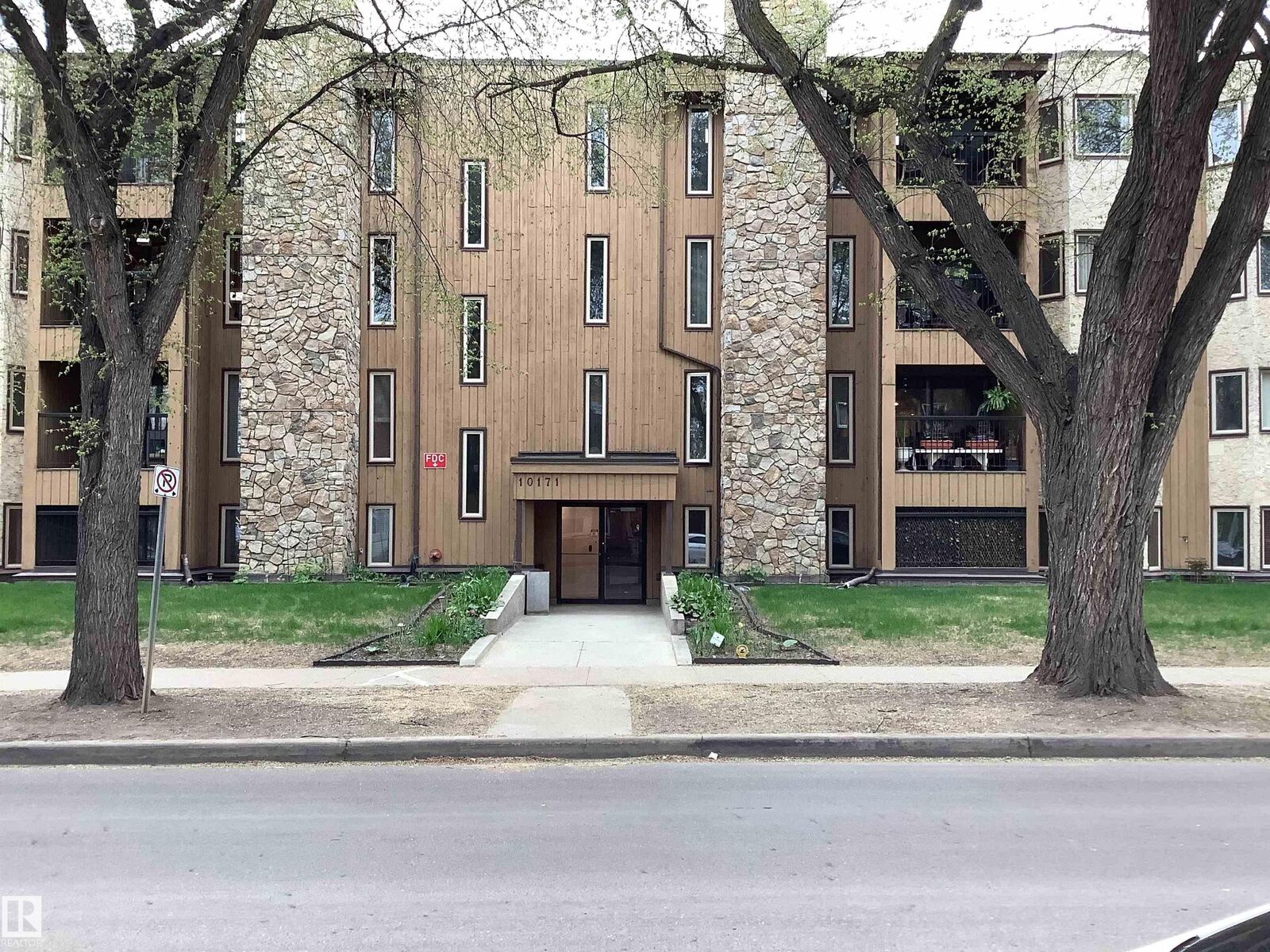 Property Photo:  10171 119 Street NW 207  AB T5K 1Z1 