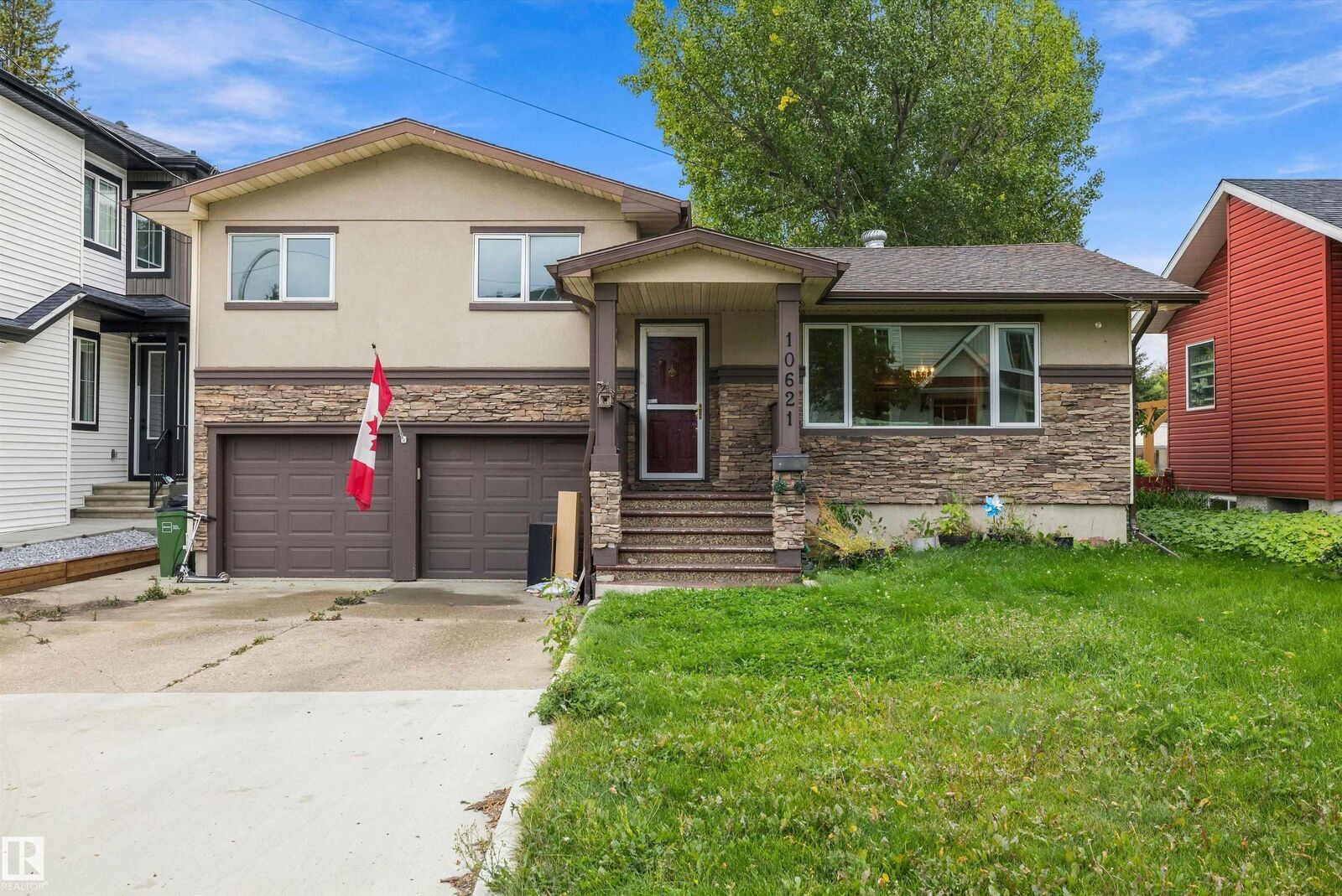 Property Photo:  10621 60A Avenue NW  AB T6H 1K5 