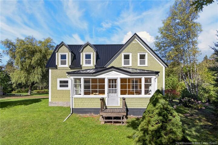Property Photo:  39 Reynolds Road  NB E6K 1V9 