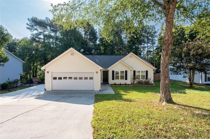 Property Photo: 2670 Fort Apachee Trail GA 30019