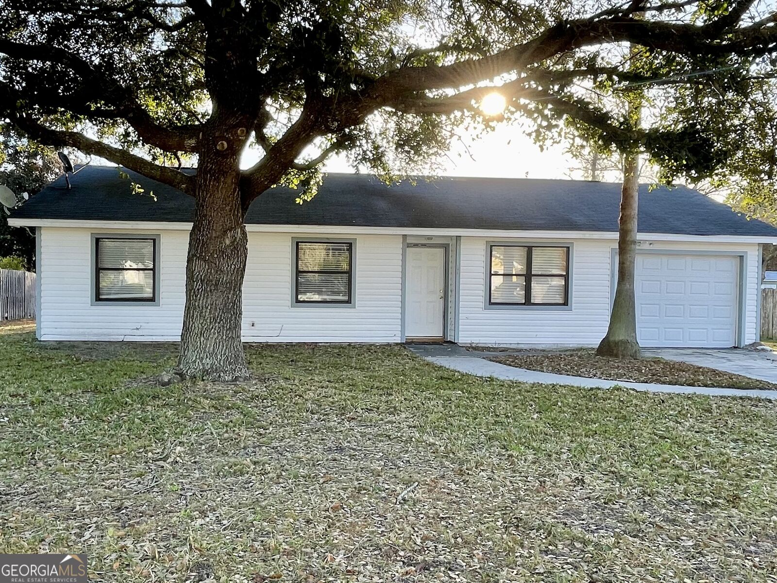 Property Photo:  154 Greenacre Circle N  GA 31548 