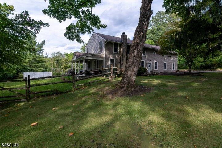 Property Photo:  6 Dogwood Hl  NJ 07059 