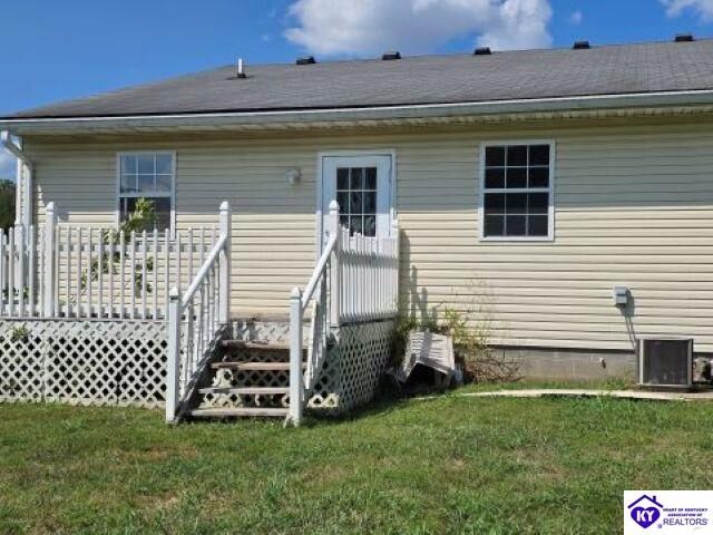 Property Photo:  102 Woebegona Way  KY 40013 