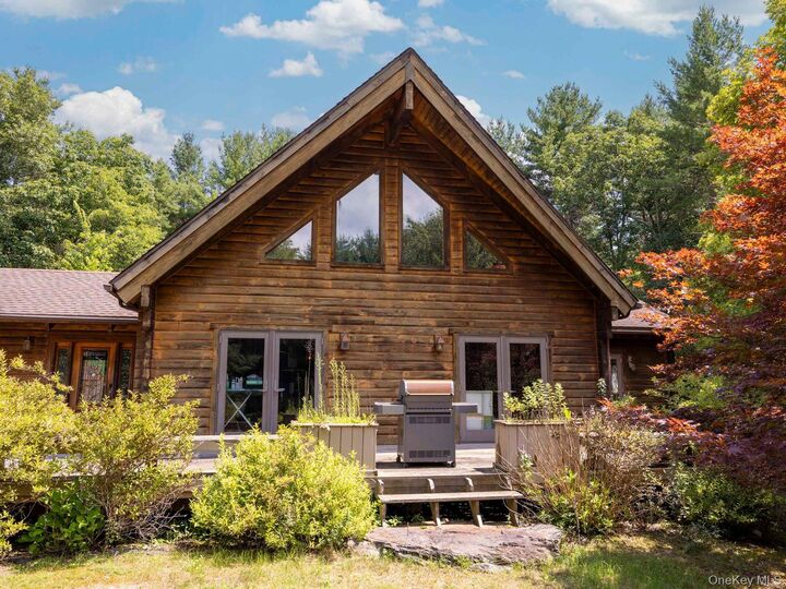 Property Photo:  11 Spruce Hill Road  NY 12461 