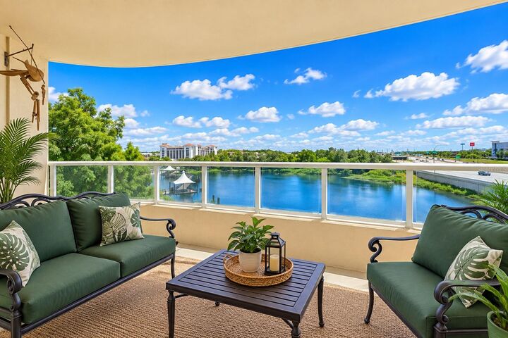 Property Photo: 375 Emerson Plaza 412 FL 32701