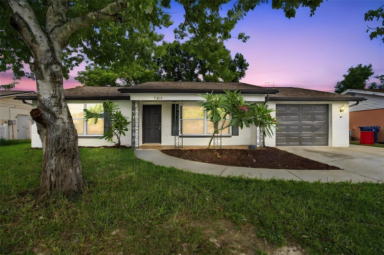 Property Photo:  7215 Robstown Drive  FL 34668 