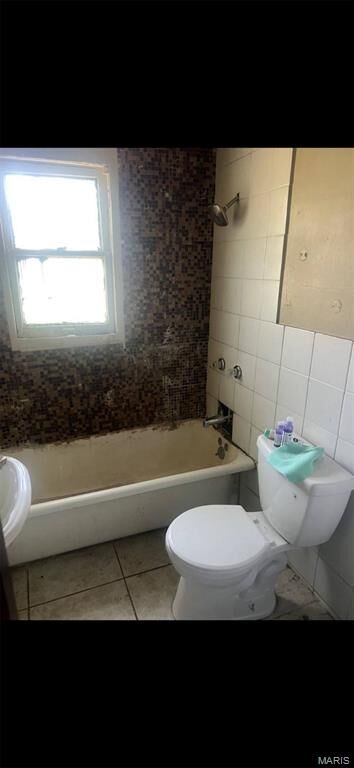 Property Photo: 5654 Hamilton Avenue MO 63136