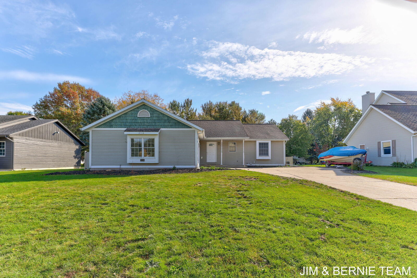 Property Photo:  3114 Fox Fire Trail  MI 49464 