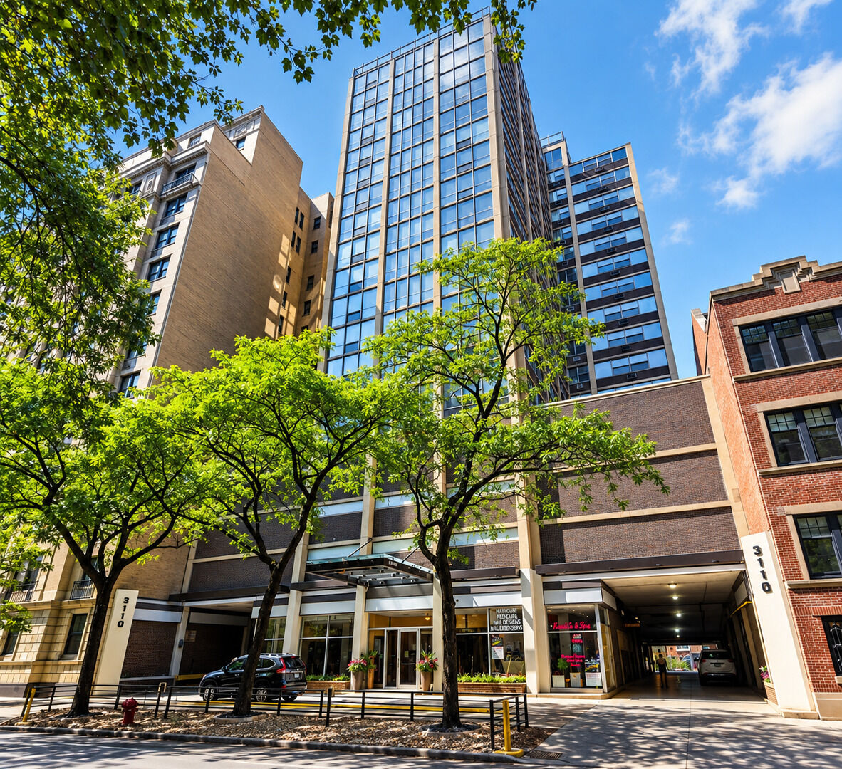 Property Photo:  3110 N Sheridan Road 1407  IL 60657 
