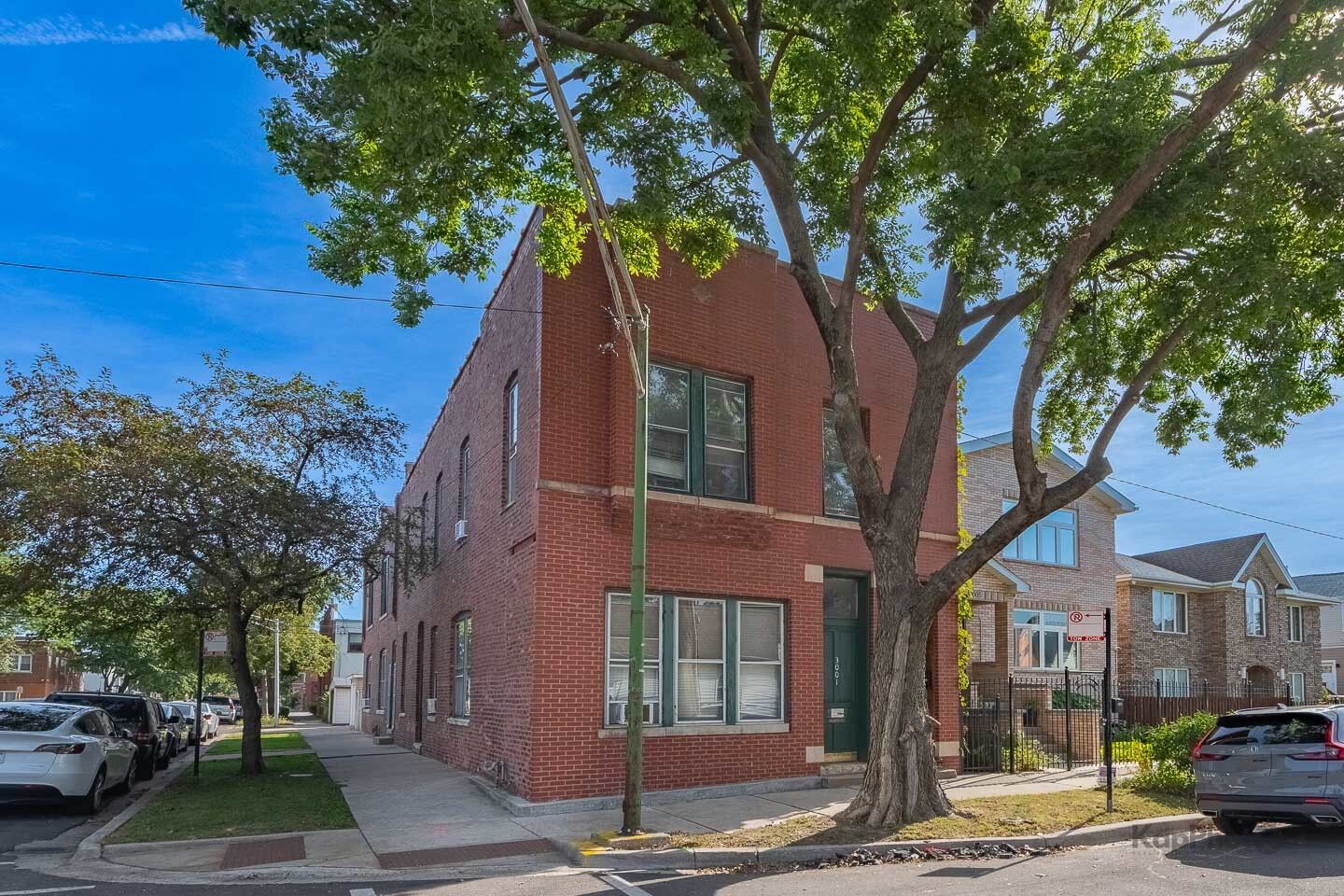 Property Photo: 3001 S Haynes Court IL 60608