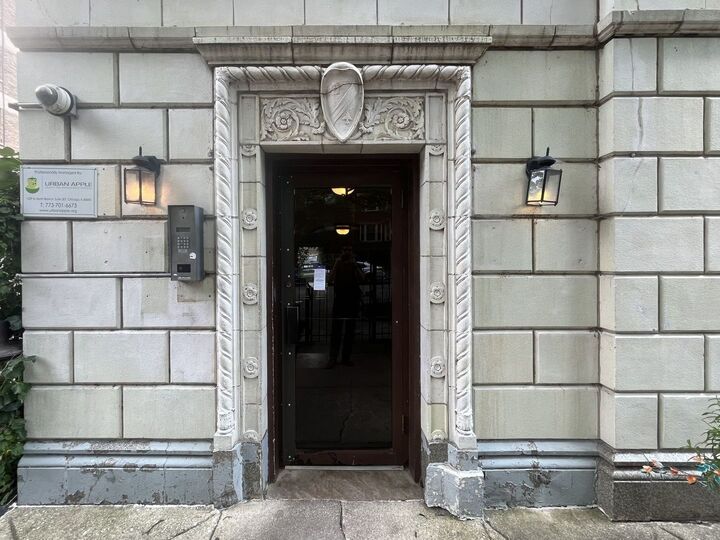 Property Photo:  5135 S Kenwood Avenue 406  IL 60615 