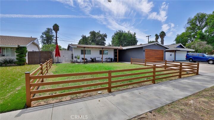 Property Photo: 10068 Fox CA 92503