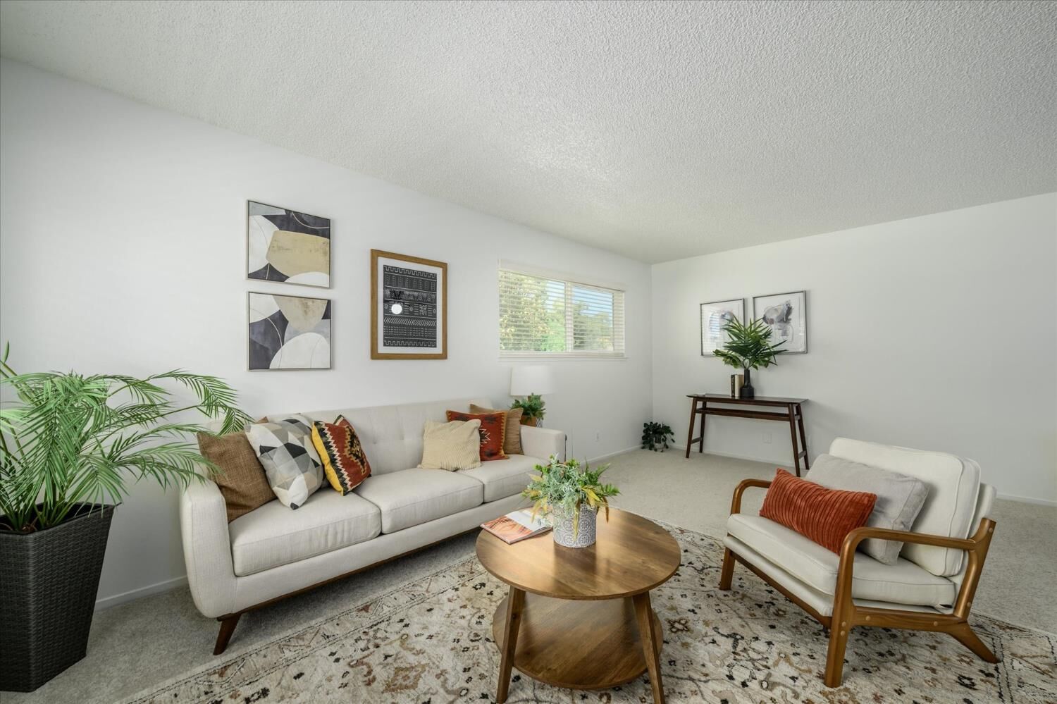 Property Photo: 1902 El Paso Avenue 4 CA 95618