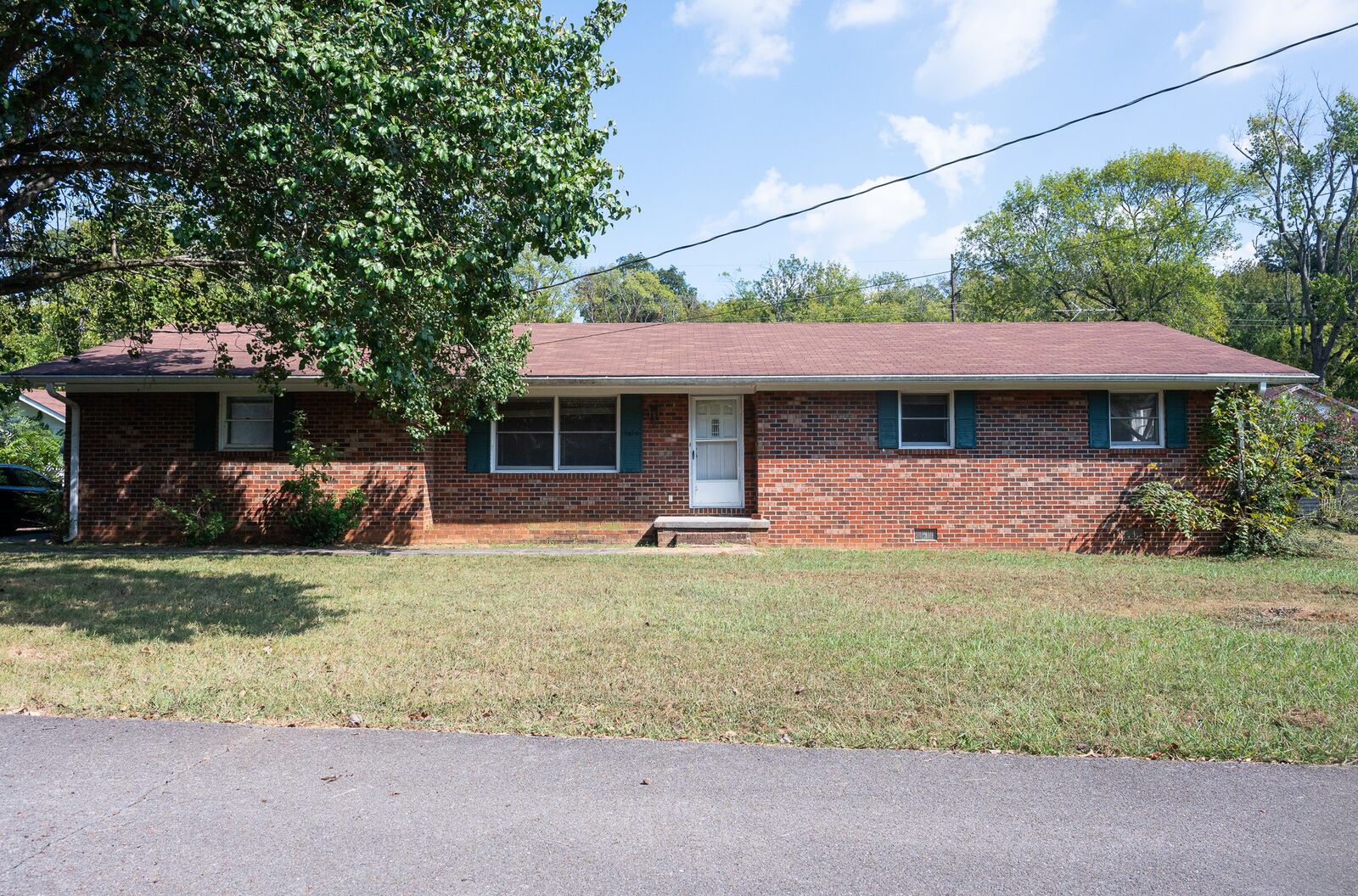 Property Photo:  1215 Blount Ave SW  TN 37311 
