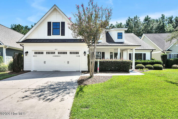 Property Photo: 2017 Forest View Circle NC 28451