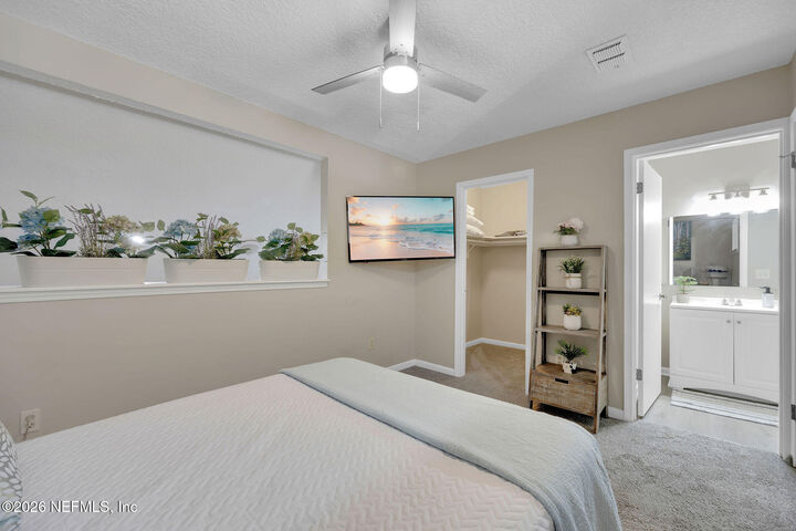 Property Photo:  10708 Alden Road  FL 32246 
