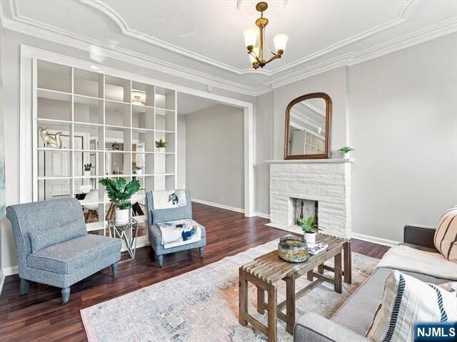 Property Photo:  35 Waverly Street 3  NJ 07306 