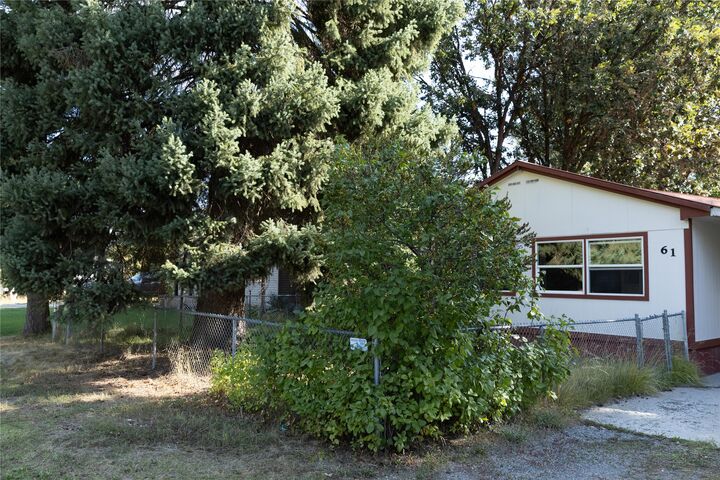 Property Photo:  61 Pioneer Road  MT 59923 